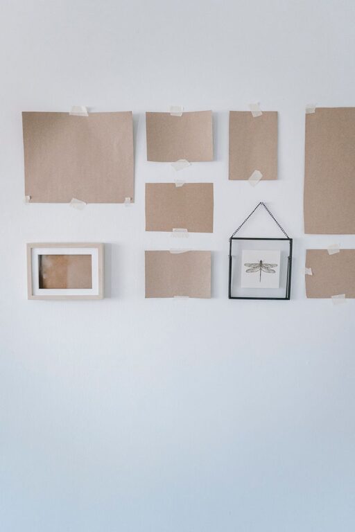Proste pomysły DIY na dekoracje ścian, które odmienią każde wnętrze